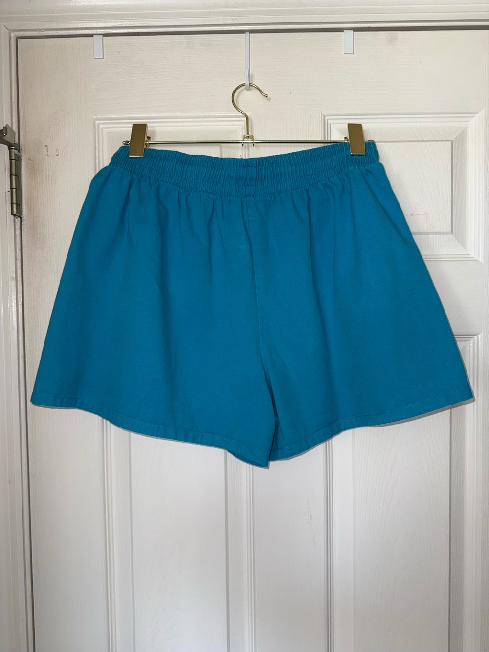 Vintage Hang Ten Pull on 100% Cotton Shorts • Elastic Waistband • Fits M & L